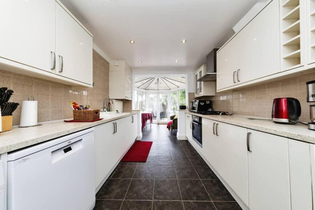 Your Chic 3Br Home Comfort And Style In Λονδίνο Εξωτερικό φωτογραφία